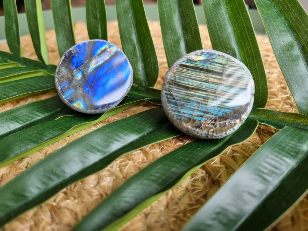 Ema eggs Tante Agaat Mineralen