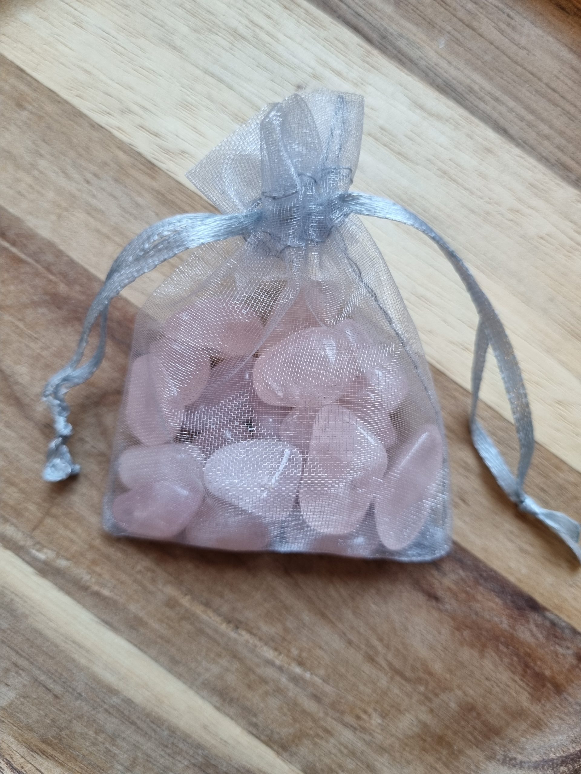 Rozenkwarts trommelsteentjes - Afbeelding 4